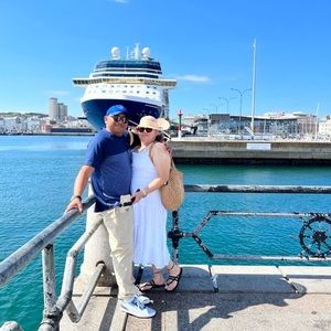 Meet your Posher, Carlos roberto